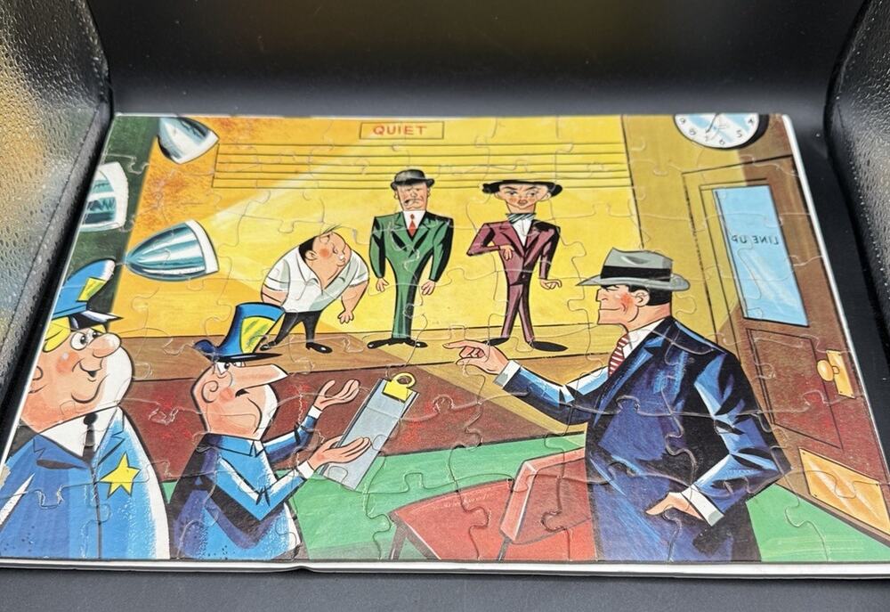 Rare Vintage 1960’s Jaymar Dick Tracy Line Up Picture Tray Puzzle Comic Strip